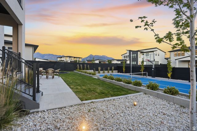 1227 W AUTUMN VIEW CIR, Lehi, UT 84043