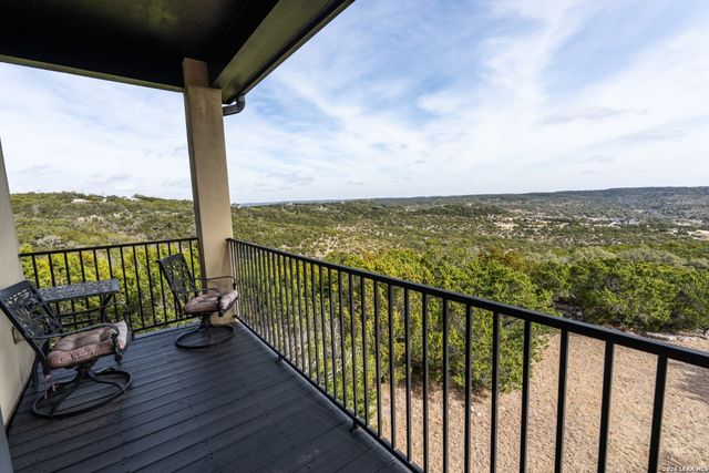285 Timberhill, Pipe Creek, TX 78063