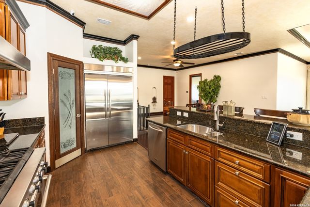 285 Timberhill, Pipe Creek, TX 78063