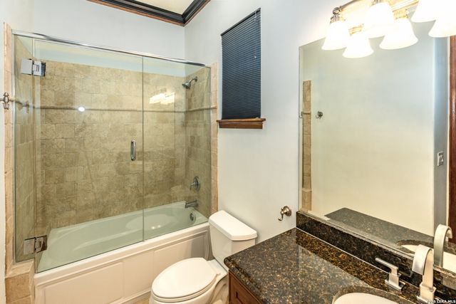 285 Timberhill, Pipe Creek, TX 78063