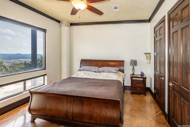 285 Timberhill, Pipe Creek, TX 78063