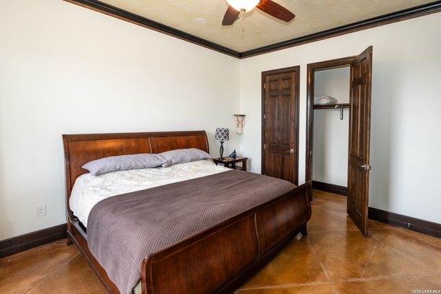 285 Timberhill, Pipe Creek, TX 78063