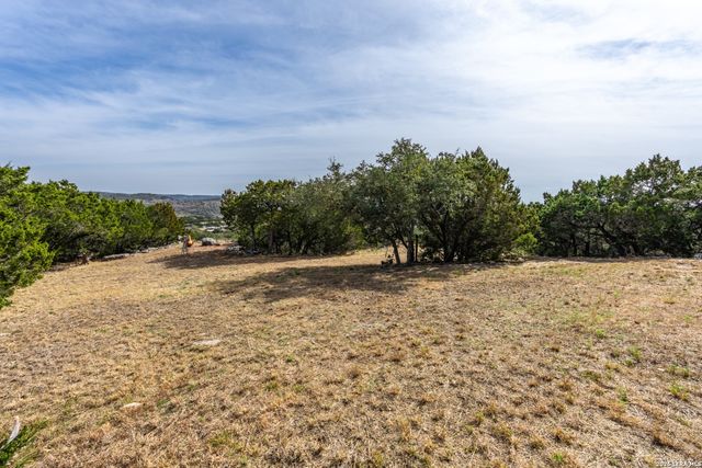 285 Timberhill, Pipe Creek, TX 78063