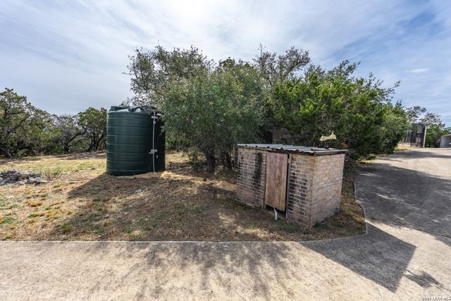 285 Timberhill, Pipe Creek, TX 78063