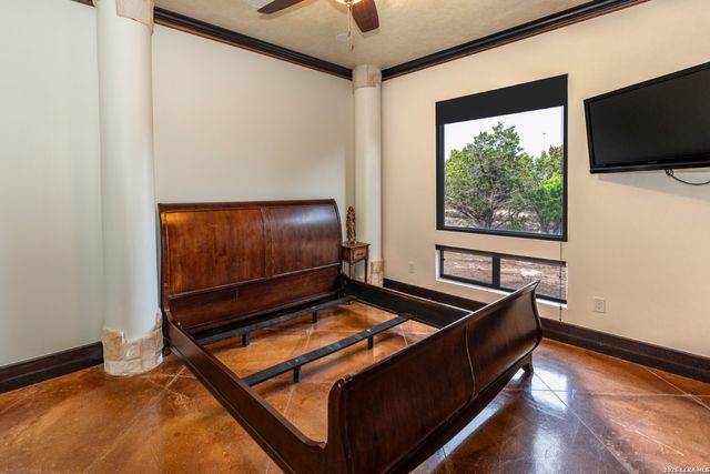 285 Timberhill, Pipe Creek, TX 78063