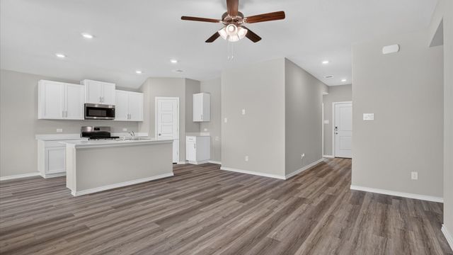 357 AMELIA Avenue, Godley, TX 76044