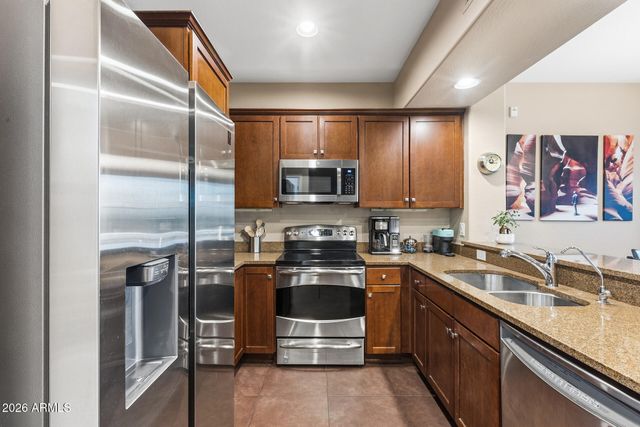 3935 E ROUGH RIDER Road 1244, Phoenix, AZ 85050