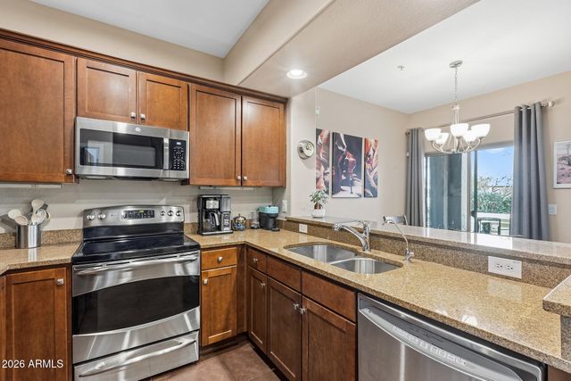 3935 E ROUGH RIDER Road 1244, Phoenix, AZ 85050