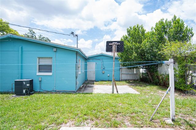 4833 CROW STREET, Orlando, FL 32819