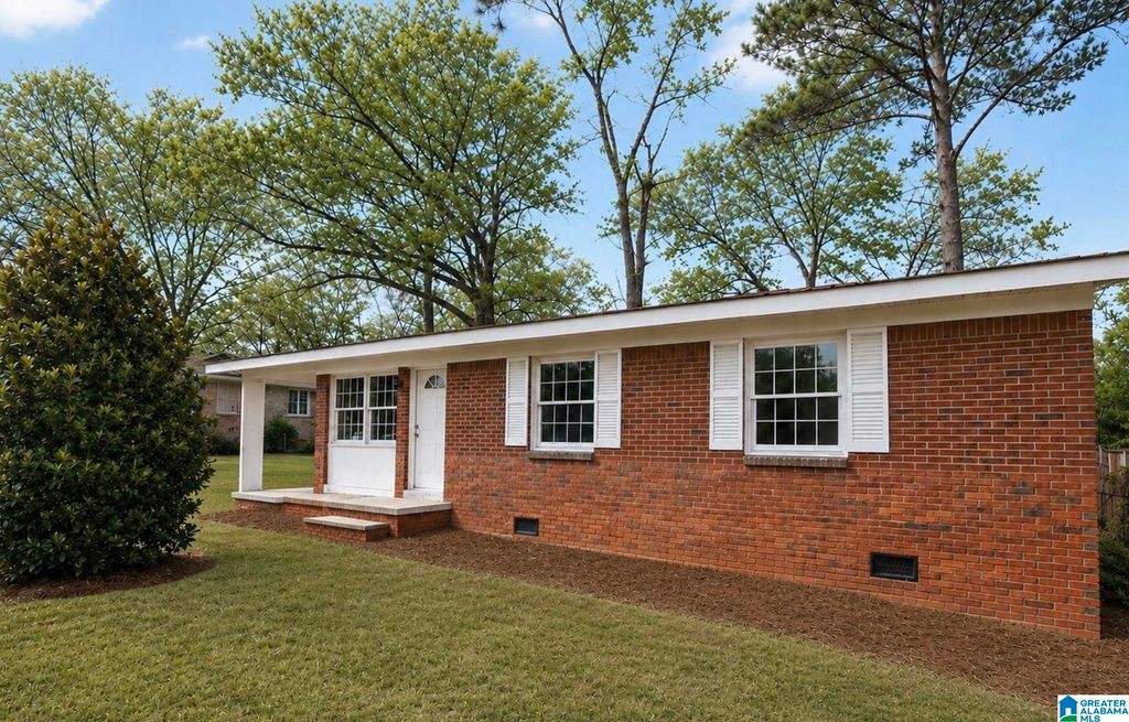 2838 BROOKLANE DRIVE, Hueytown, AL 35023