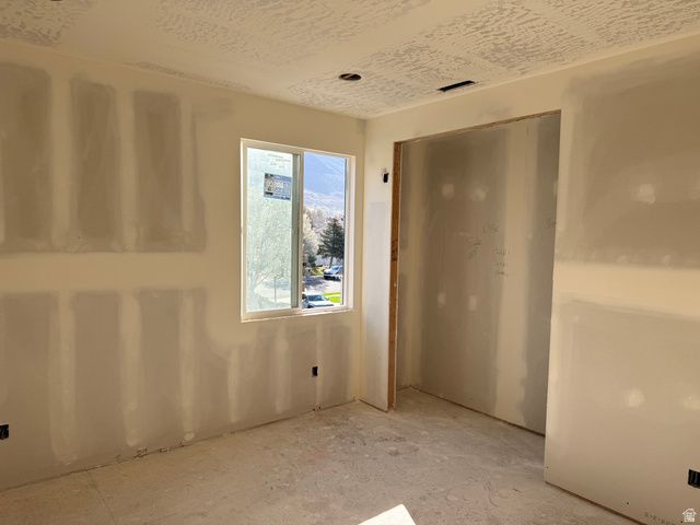 461 W SUMMERHILL LN, Centerville, UT 84014