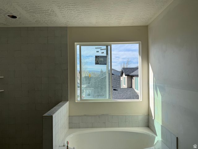 461 W SUMMERHILL LN, Centerville, UT 84014