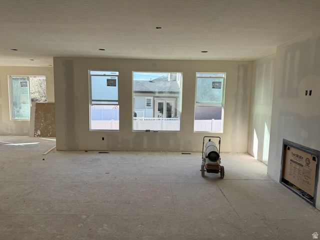 461 W SUMMERHILL LN, Centerville, UT 84014