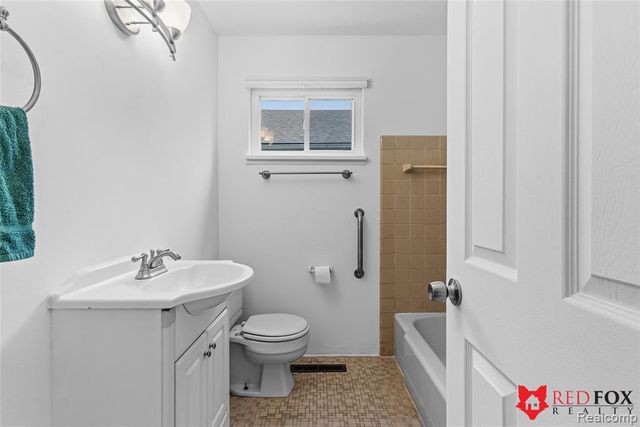 713 Leland Street, Flint, MI 48507