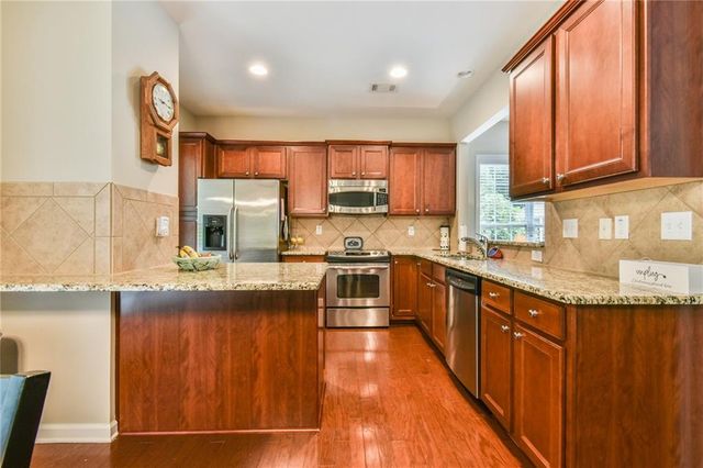 6243 Longleaf Drive, Hoschton, GA 30548