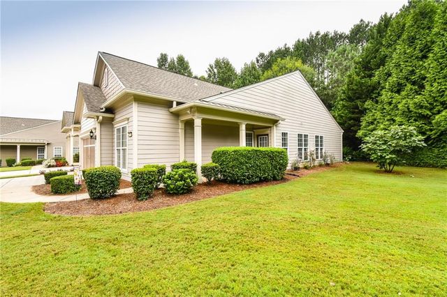 6243 Longleaf Drive, Hoschton, GA 30548
