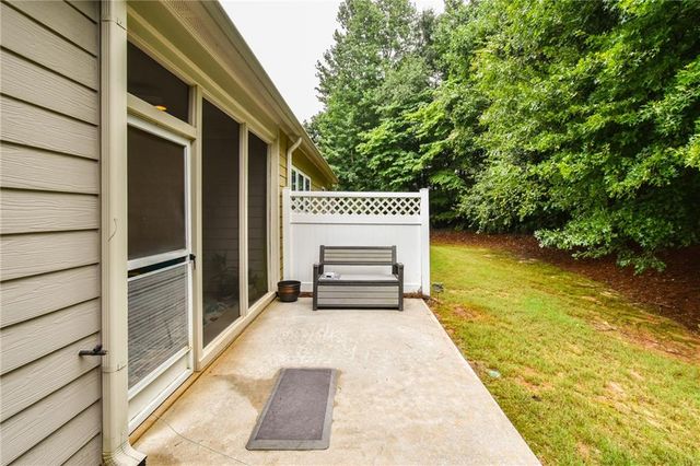 6243 Longleaf Drive, Hoschton, GA 30548