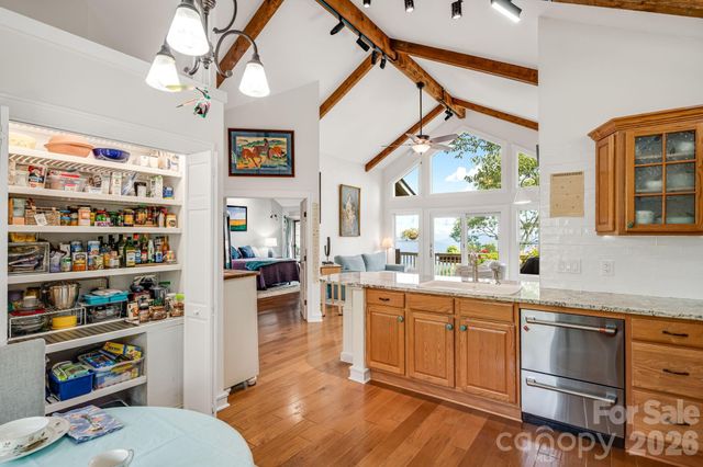 133 Club House Drive 4B, Burnsville, NC 28714