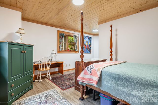 133 Club House Drive 4B, Burnsville, NC 28714