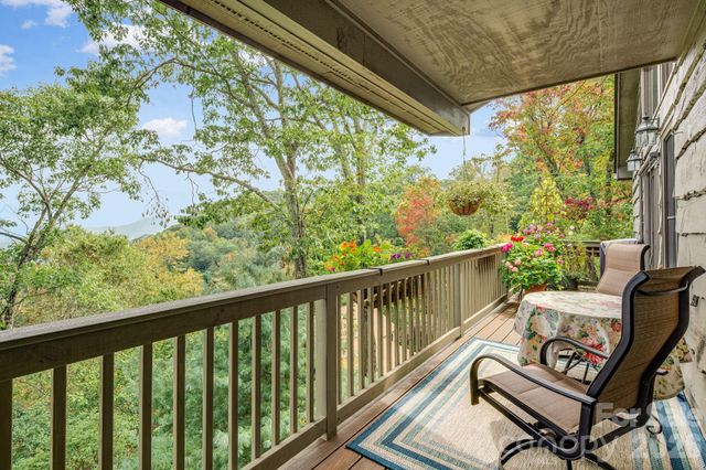 133 Club House Drive 4B, Burnsville, NC 28714