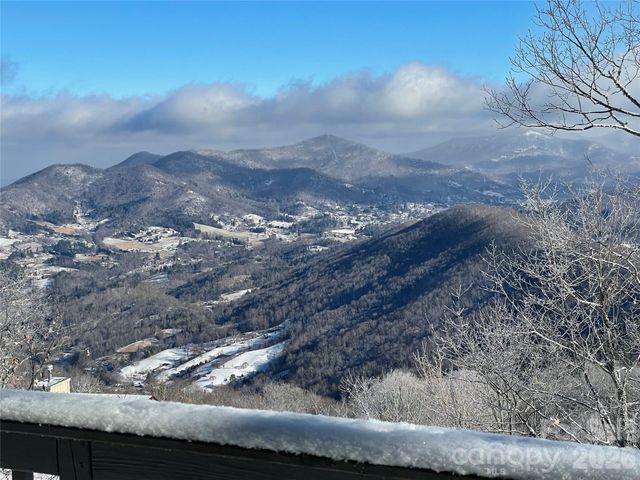 133 Club House Drive 4B, Burnsville, NC 28714