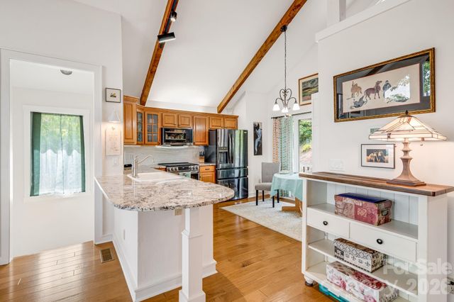 133 Club House Drive 4B, Burnsville, NC 28714