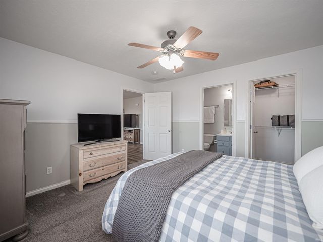 4717 Erinwood Court, Evansville, IN 47725