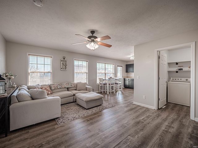 4717 Erinwood Court, Evansville, IN 47725