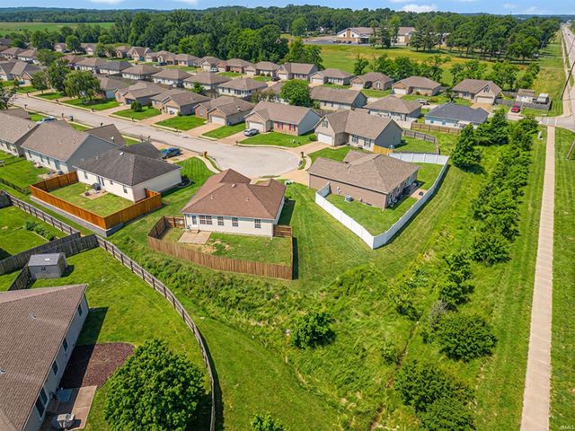 4717 Erinwood Court, Evansville, IN 47725