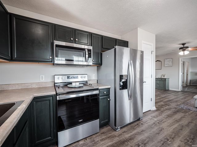 4717 Erinwood Court, Evansville, IN 47725