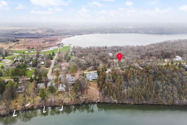 N4902 Peacock Lane, Green Lake, WI 54941