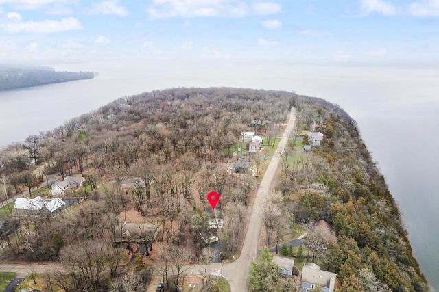 N4902 Peacock Lane, Green Lake, WI 54941