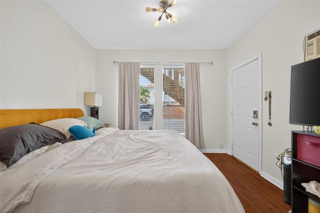 324 W Alabama Street, Houston, TX 77006