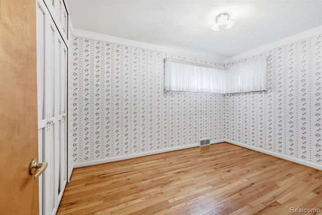 15225 Poplar Street, Southgate, MI 48195