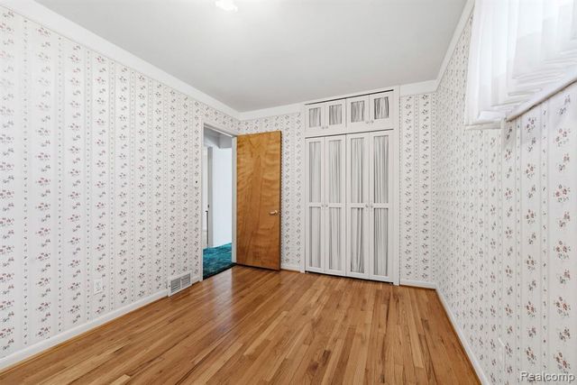 15225 Poplar Street, Southgate, MI 48195