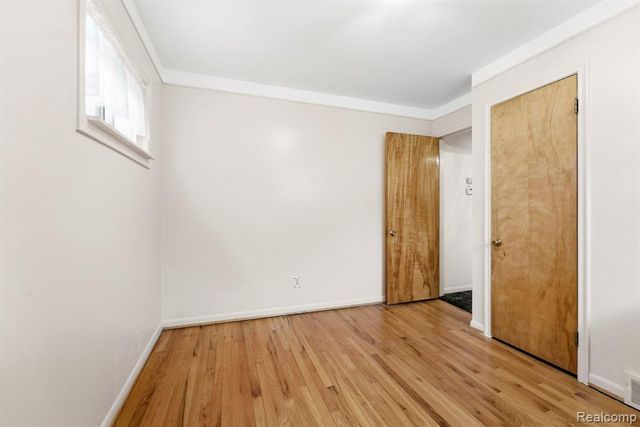 15225 Poplar Street, Southgate, MI 48195