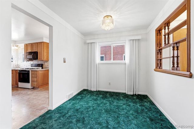 15225 Poplar Street, Southgate, MI 48195