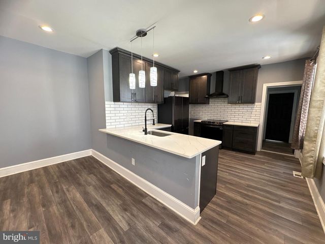 607 N BROOM ST, Wilmington, DE 19805