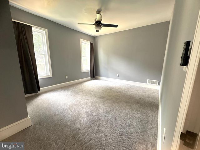 607 N BROOM ST, Wilmington, DE 19805