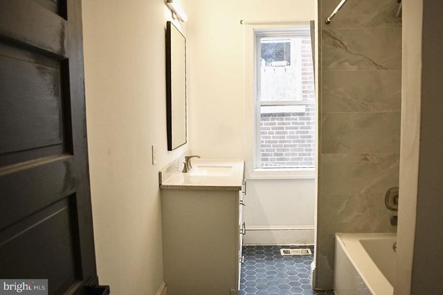 607 N BROOM ST, Wilmington, DE 19805