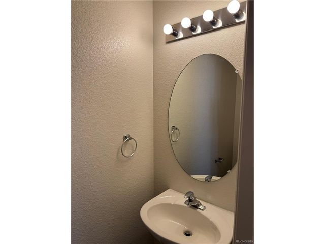 21480 E 42nd Ave, Denver, CO 80249