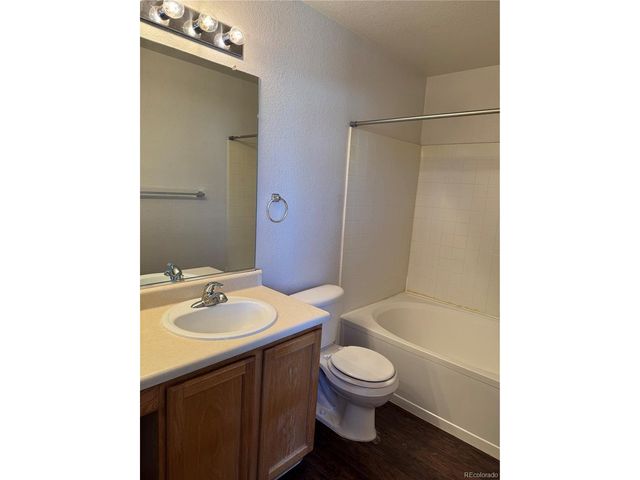 21480 E 42nd Ave, Denver, CO 80249