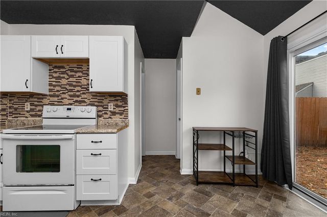 197 Gate House RD, Newport News, VA 23608