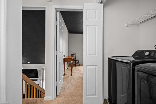 197 Gate House RD, Newport News, VA 23608