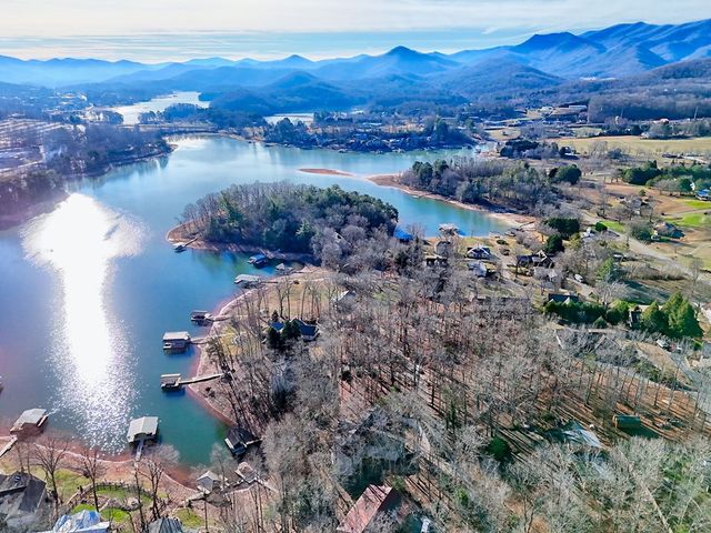 1444 Kelley Way, Hiawassee, GA 30546