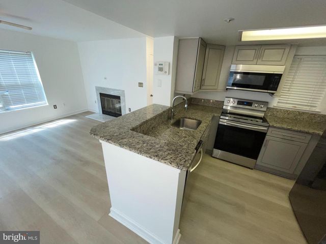 1007 SUMMERGLENN CT, Bowie, MD 20721