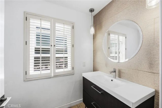 2284 Silver Spring, Westlake Village, CA 91361