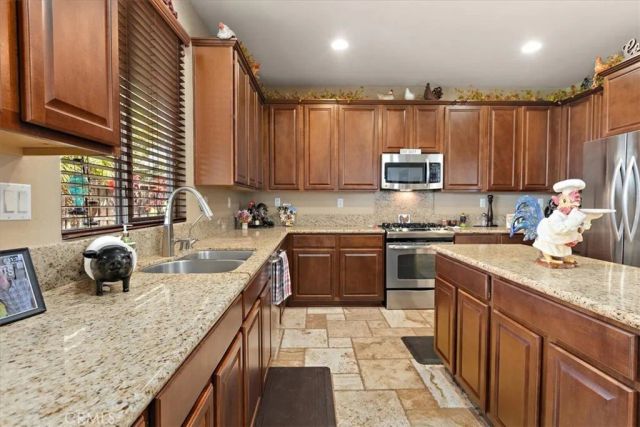 3938 White Ash, San Bernardino, CA 92407