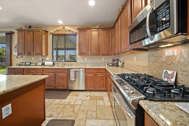 3938 White Ash, San Bernardino, CA 92407