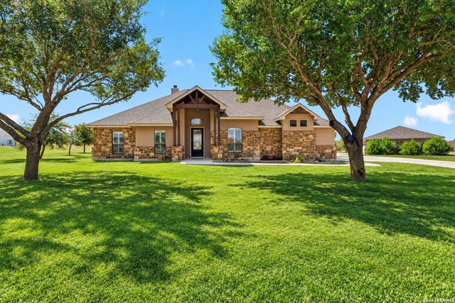 121 ABREGO MOUNT DR, Floresville, TX 78114